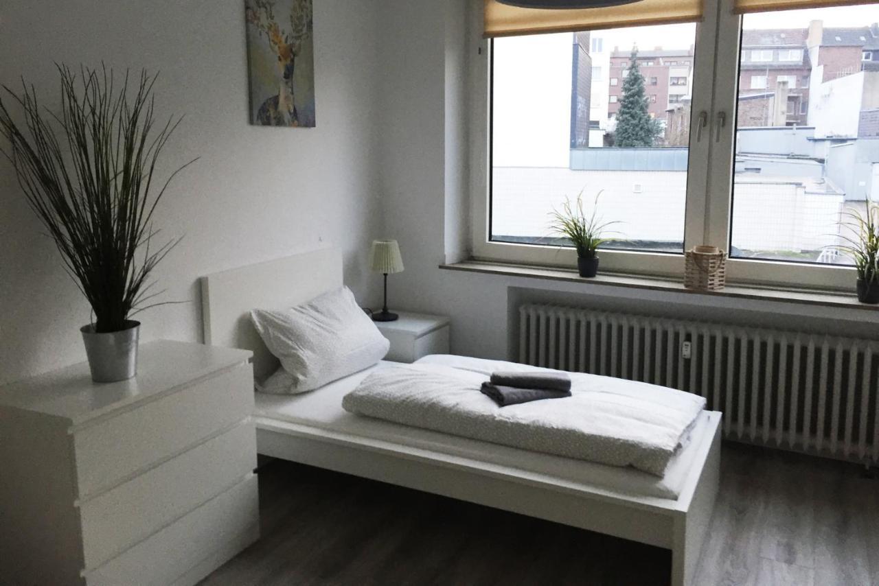 Nice And Cozy Apartment With Wifi And Balcony Neuss Zewnętrze zdjęcie